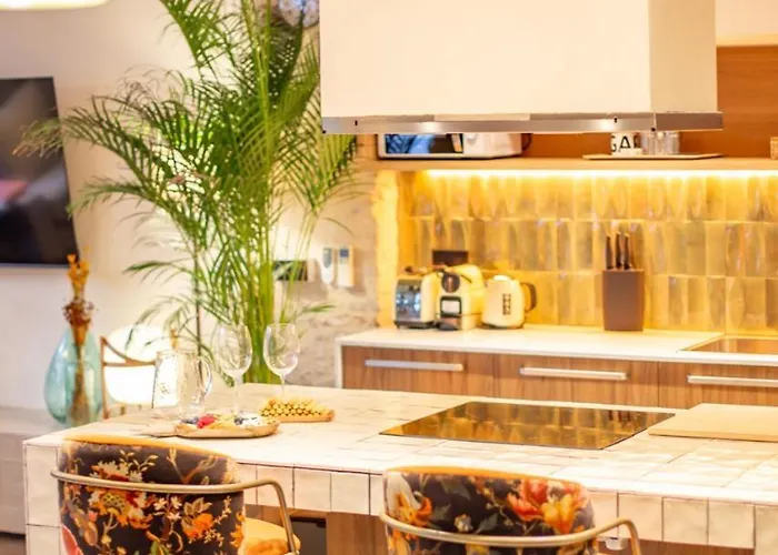 Ohliving Maestranza House